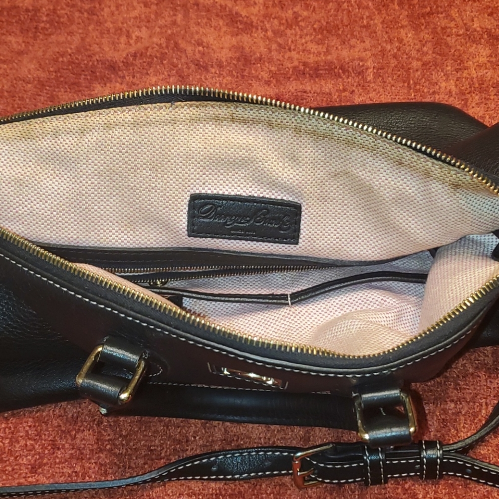 Dooney &Bourke|| Black leather bag - Picture 10 of 12